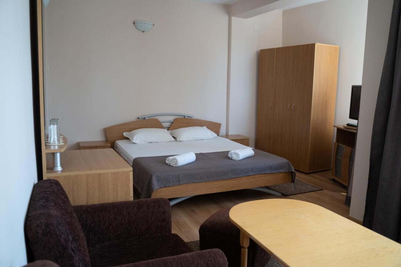 Hotel Velista Woneszta Woda Zewnętrze zdjęcie